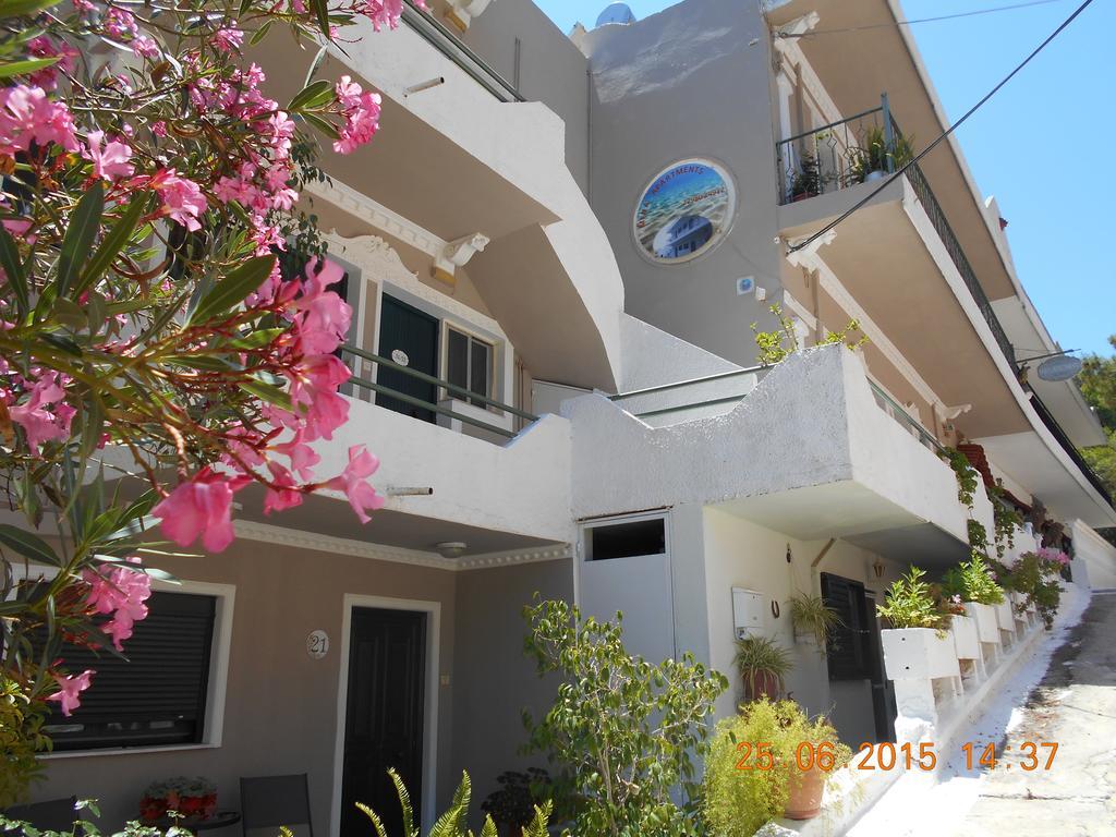 Mina Apartments Poros Town Exteriér fotografie