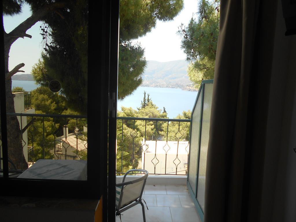 Mina Apartments Poros Town Exteriér fotografie