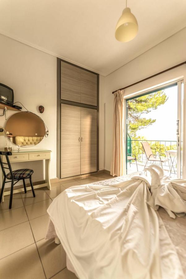 Mina Apartments Poros Town Exteriér fotografie